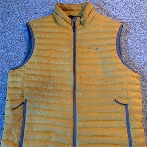 Eddie Bauer Men’s Downlighting Vest